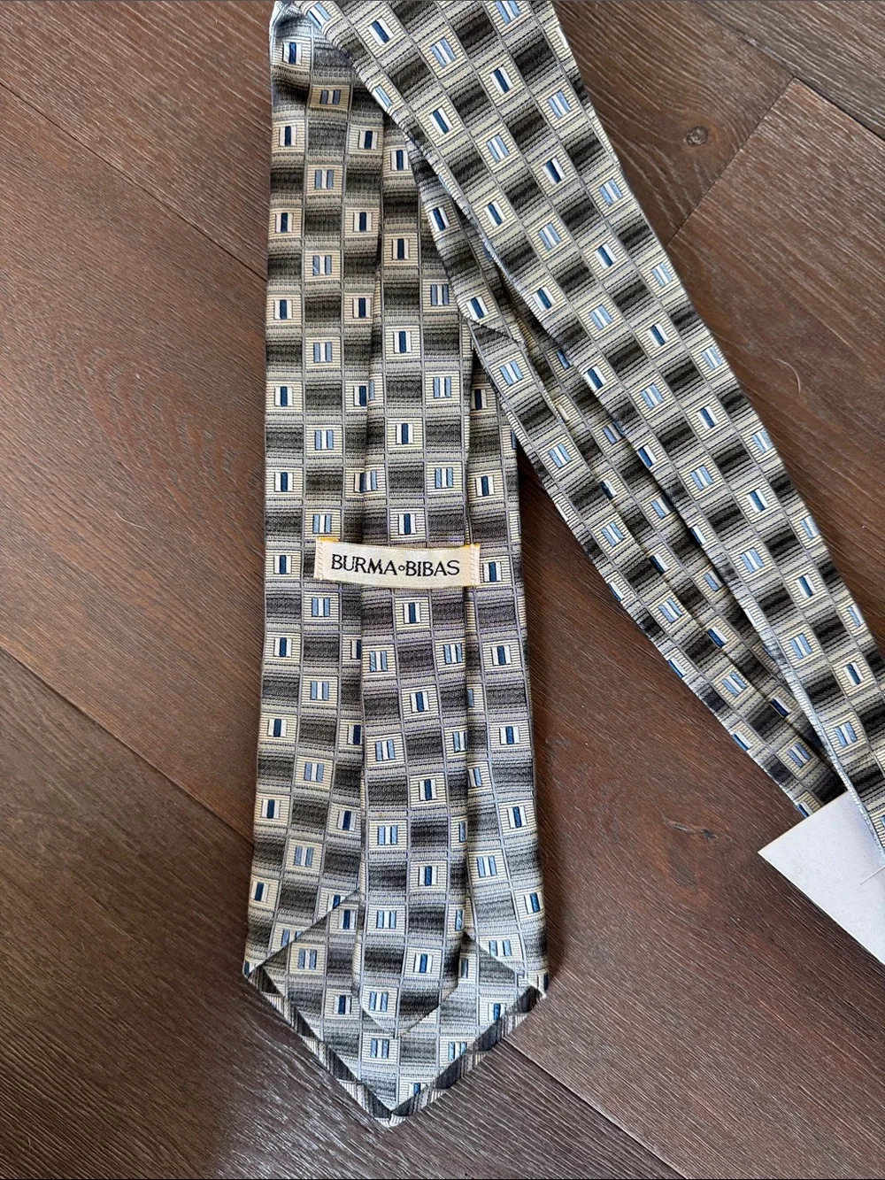 Classic Men's Square-Pattern Tie in Beige and Blue